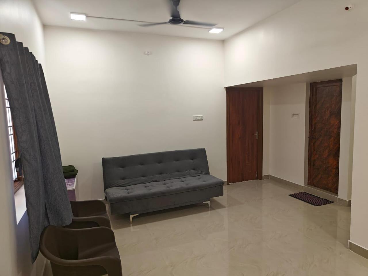 Thirunallar Heaven Homes Tirunallar Esterno foto